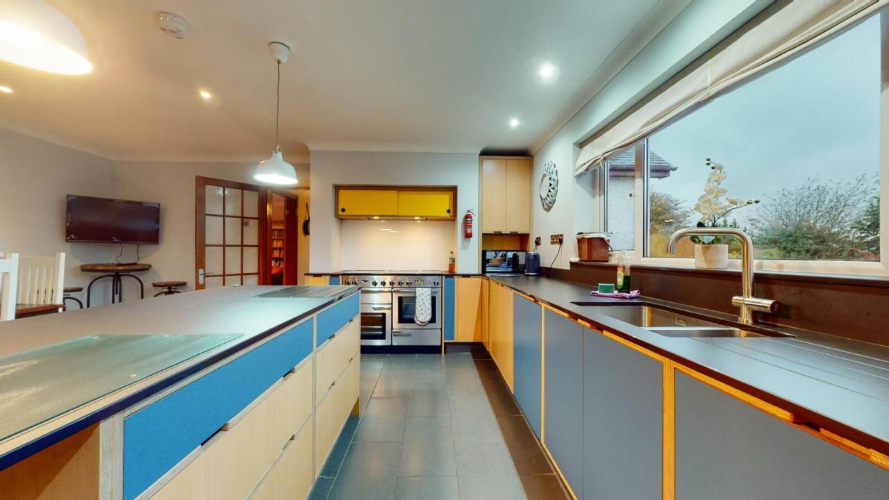 Jaw-Dropping Beach House In Anglesey Бенлеч Екстериор снимка