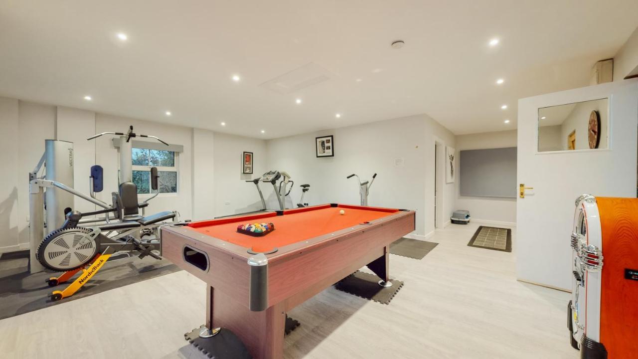Jaw-Dropping Beach House In Anglesey Бенлеч Екстериор снимка
