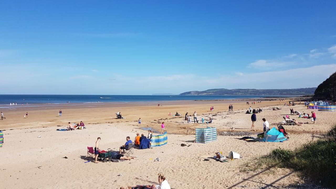 Jaw-Dropping Beach House In Anglesey Бенлеч Екстериор снимка